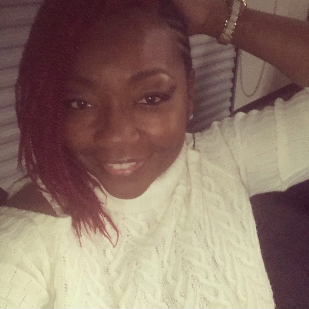 Meet your Posher, Kasandra